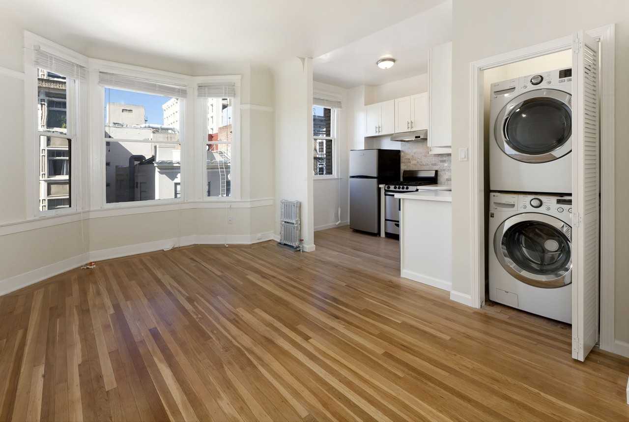 920 Leavenworth - Photo 3 of 29