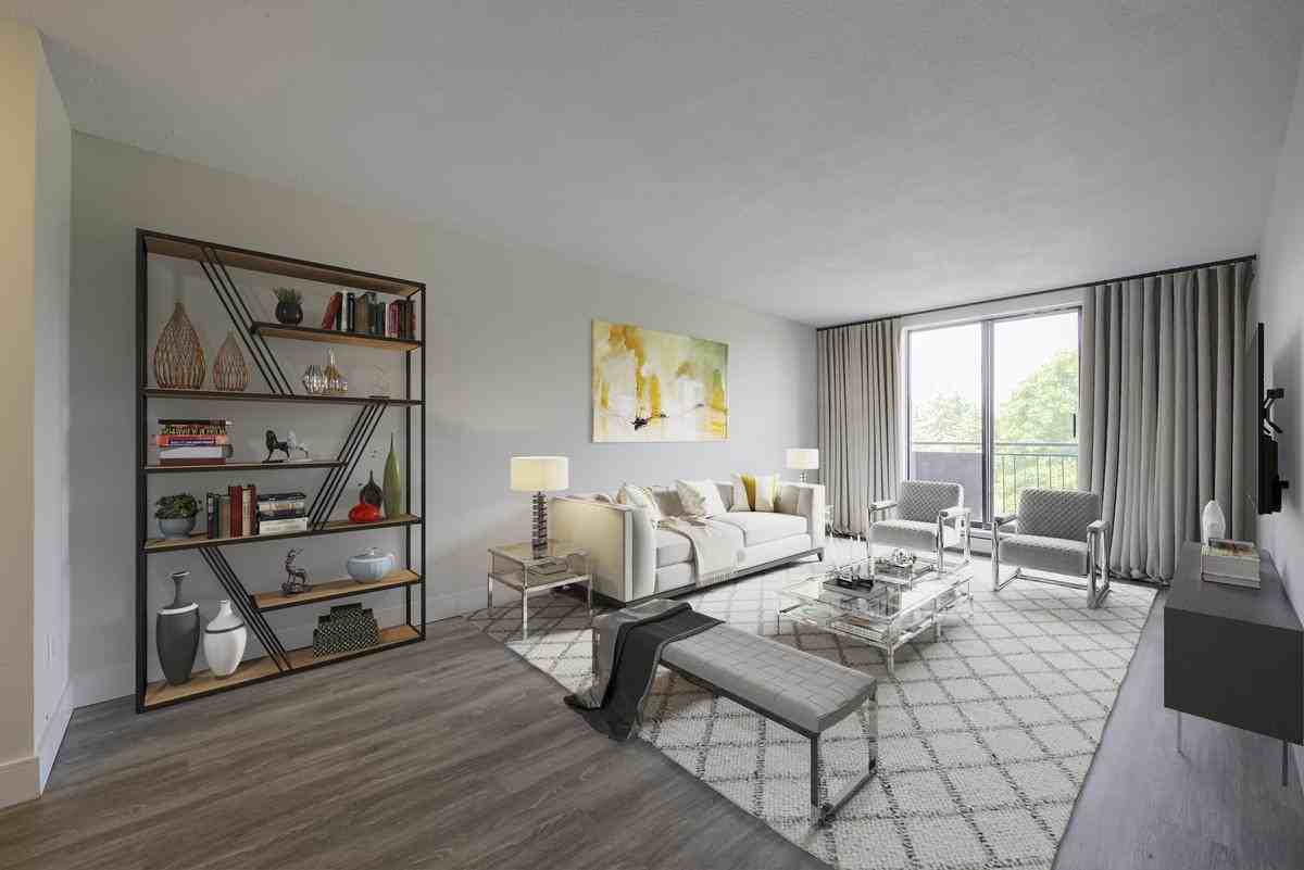 111-187 Brybeck Crescent - Photo 2 of 12