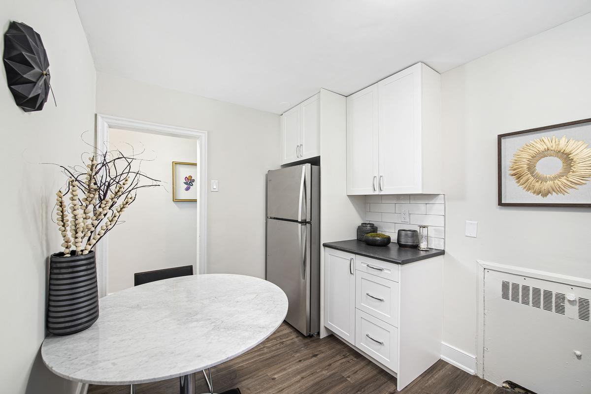 113-123 Emerald St. S. - Photo 3 of 15