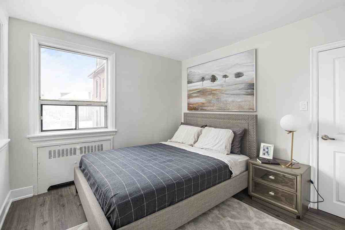 113-123 Emerald St. S. - Photo 7 of 15