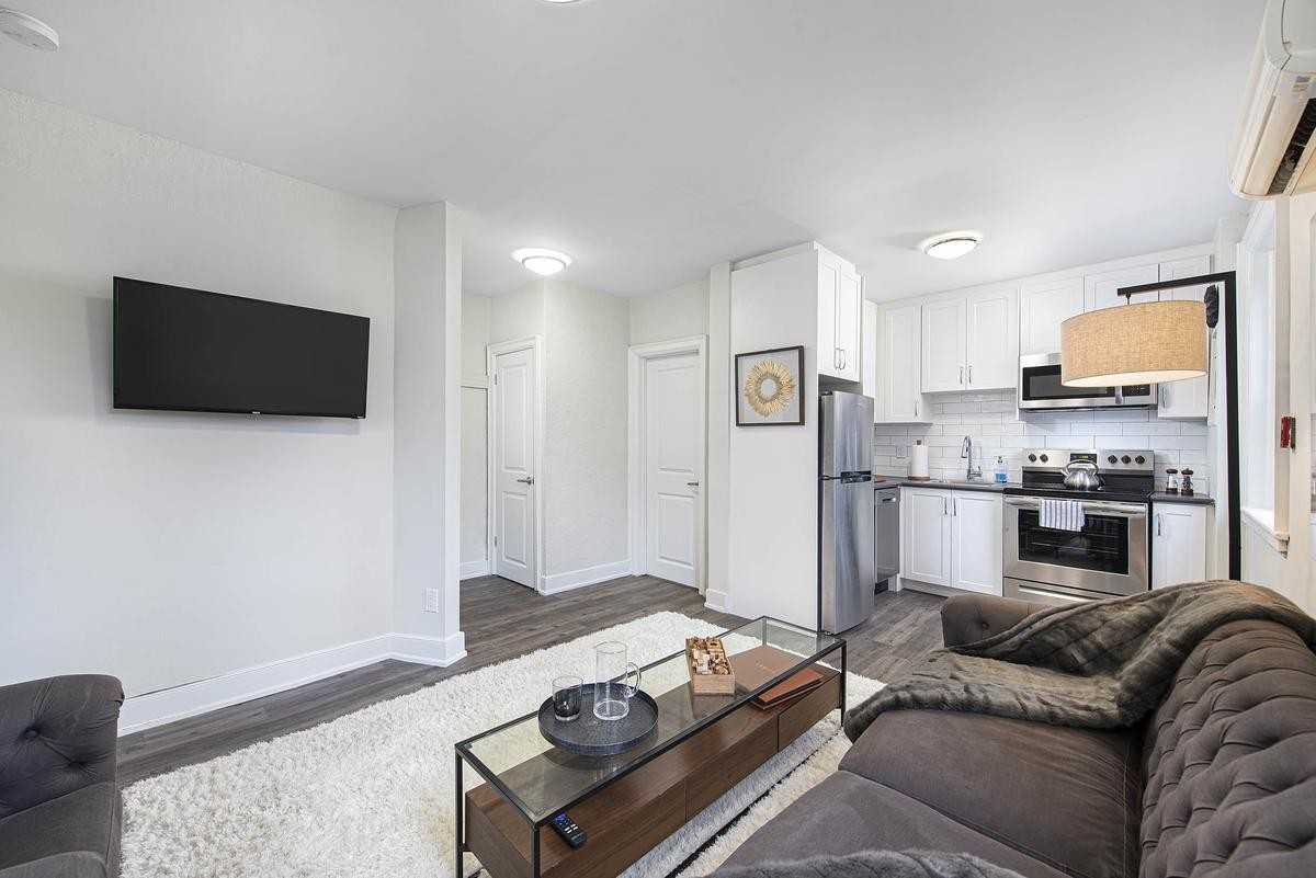 86 Tisdale St. S - Photo 4 of 14