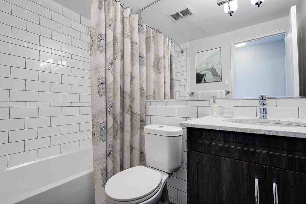 165 19th Street, East - Photo 4 of 5