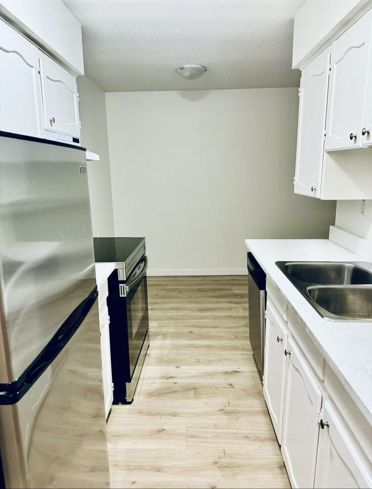 Chesterfield Ave & W 4th St #112 - Photo 2 of 7