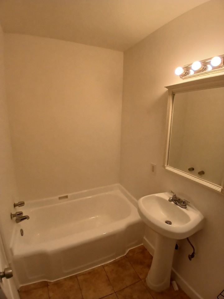 5952 Melrose Ave #1 - Photo 2 of 10