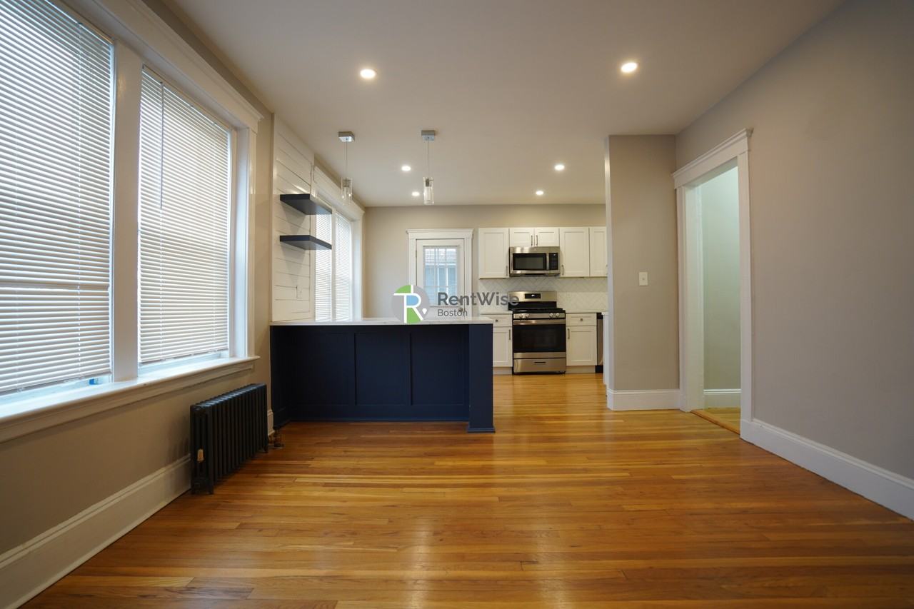 19 Vinal St #10 - Photo 2 of 9