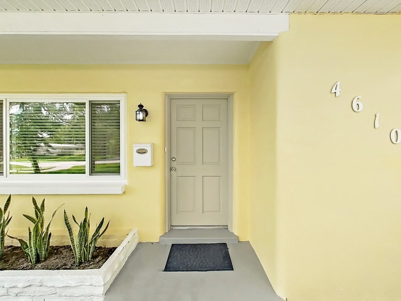 4610 W Bay Villa Ave #NA - Photo 5 of 35