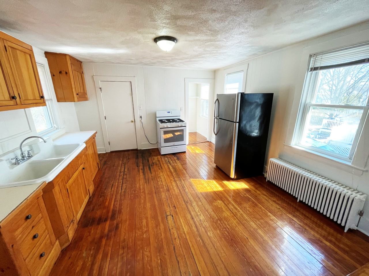 35 Paradise Ln #2 - Photo 2 of 12