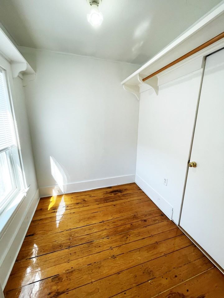 35 Paradise Ln #2 - Photo 6 of 12