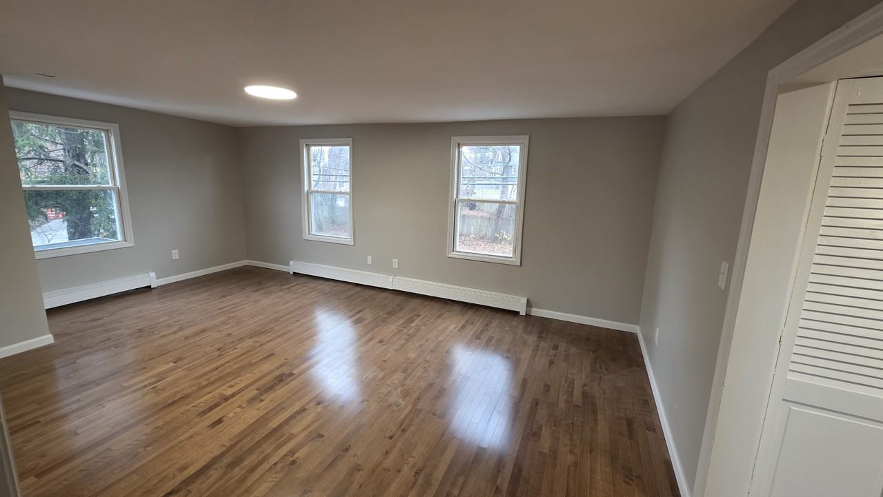 1094 Oregon Rd #2 - Photo 3 of 23