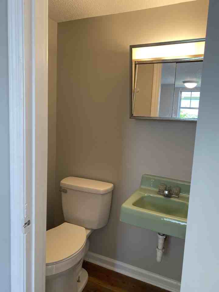 504 Wando Dr - Photo 2 of 13