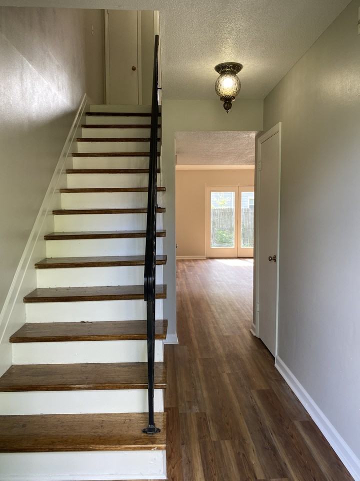 504 Wando Dr - Photo 7 of 13