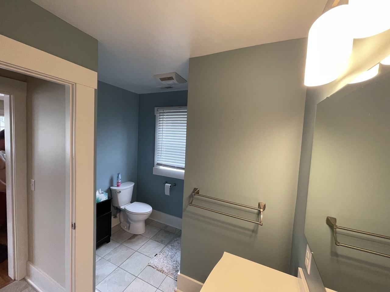 114 W Lincoln St - Photo 5 of 24