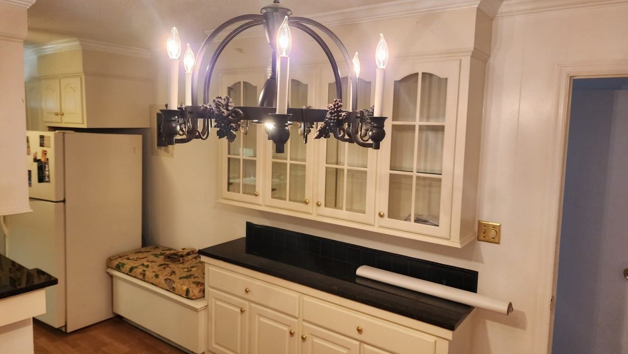 110 May Ln #1 - Photo 2 of 10