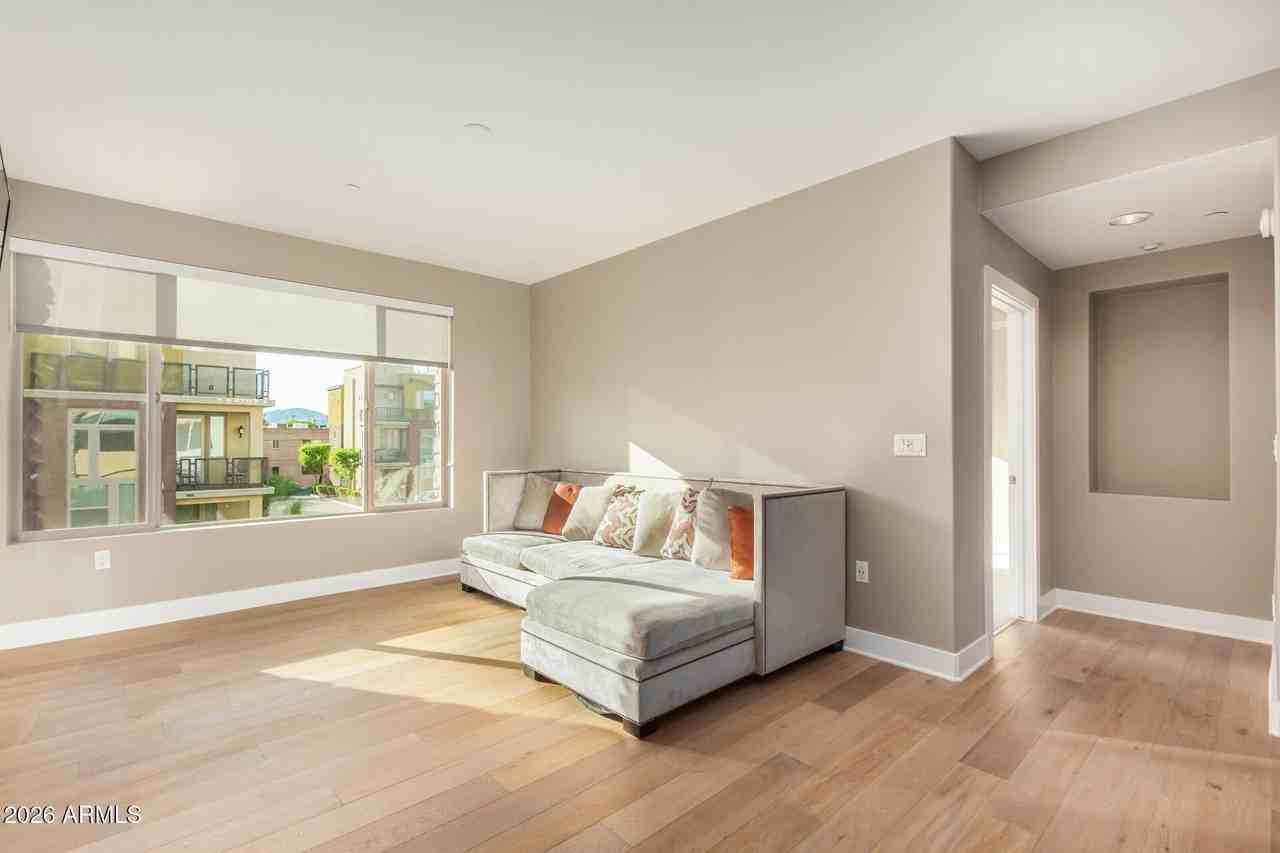 4803 N Woodmere Fairway Unit 2005 #2005 - Photo 4 of 25