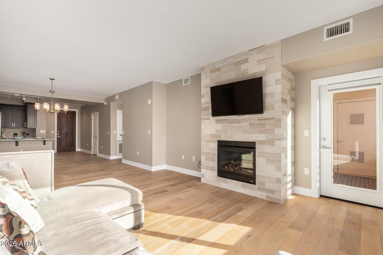 4803 N Woodmere Fairway Unit 2005 #2005 - Photo 7 of 25