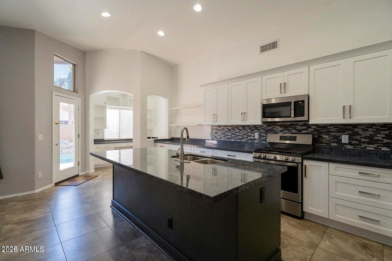 9311 E Milagro Ave - Photo 6 of 11