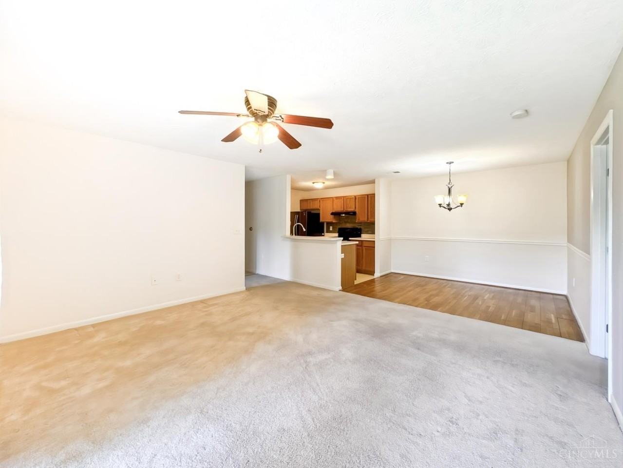 8480 Island Pines Pl - Photo 6 of 21