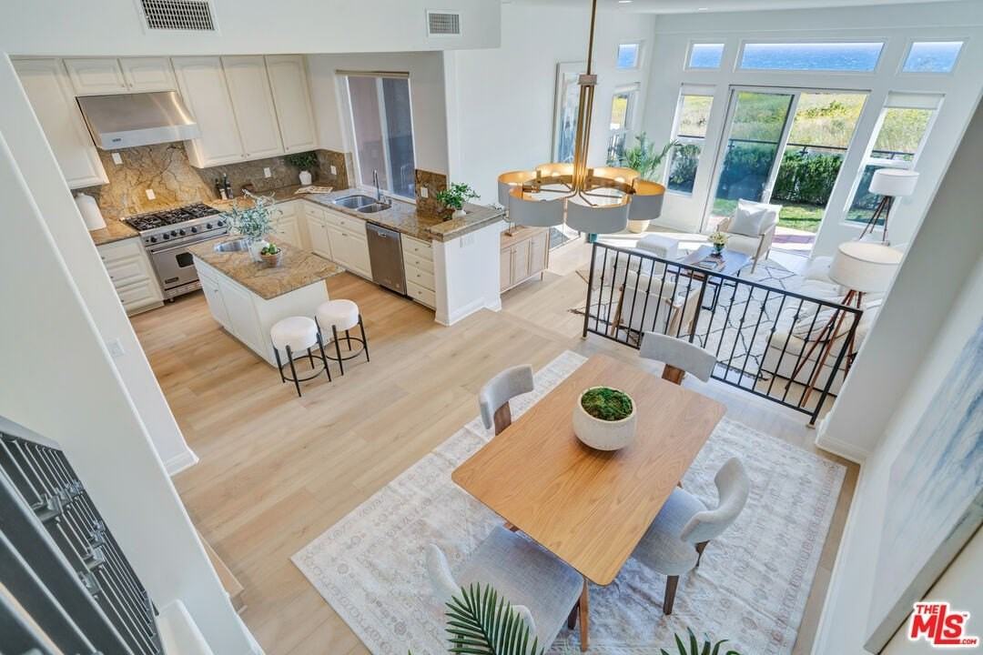 6412 Lunita Rd - Photo 7 of 33