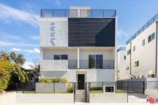 222 N Coronado St - Photo 1 of 1