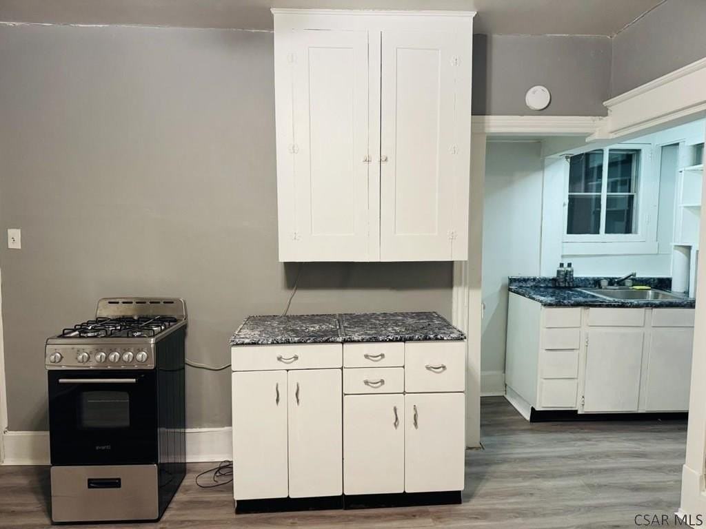 195 D St - Photo 2 of 21