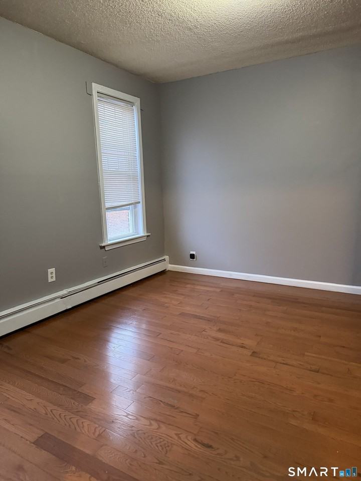 50 York St - Photo 3 of 7