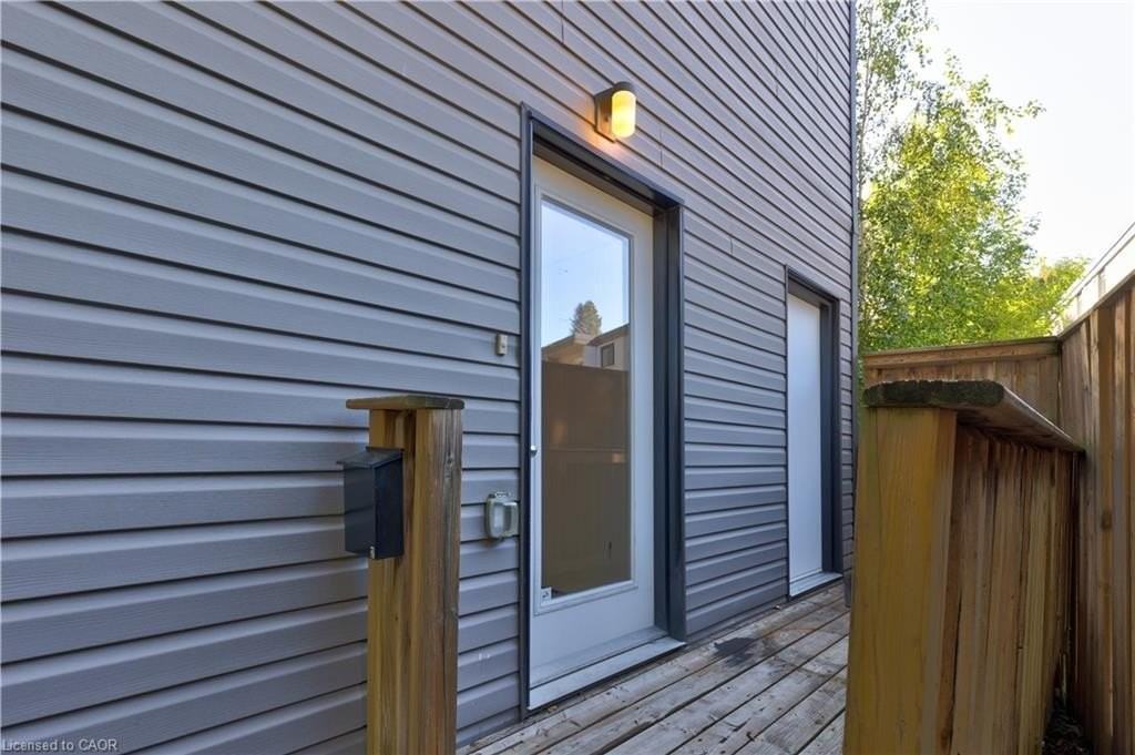 519 Duke St W Bsmt #Bsmt - Photo 5 of 16