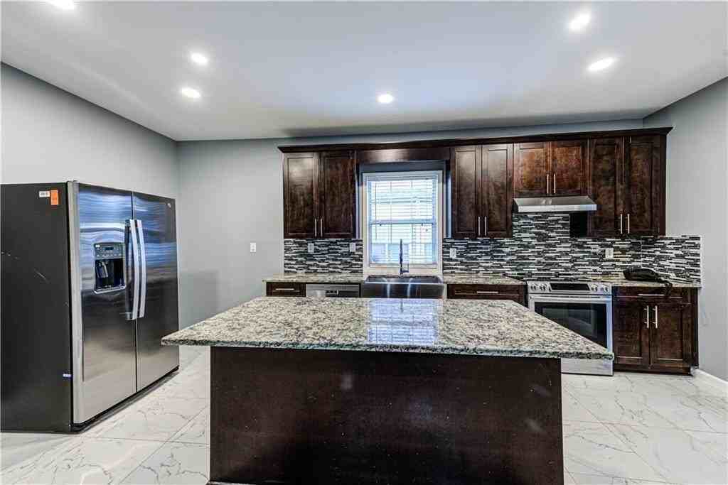 3311 Heritage Walk Ln - Photo 5 of 32