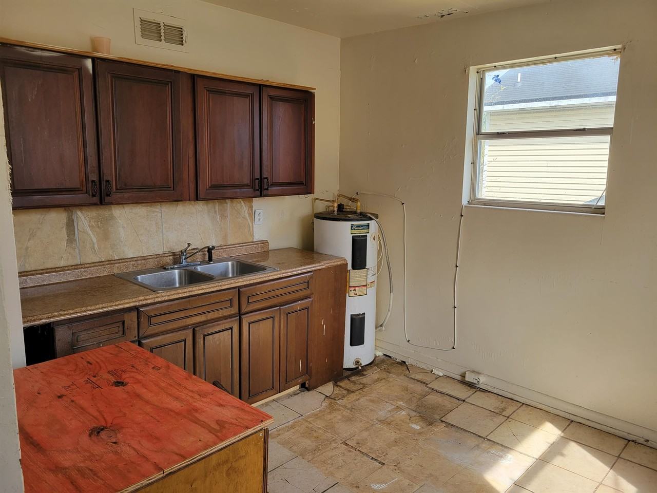 1783 W 3rd St #10 - Photo 5 of 7