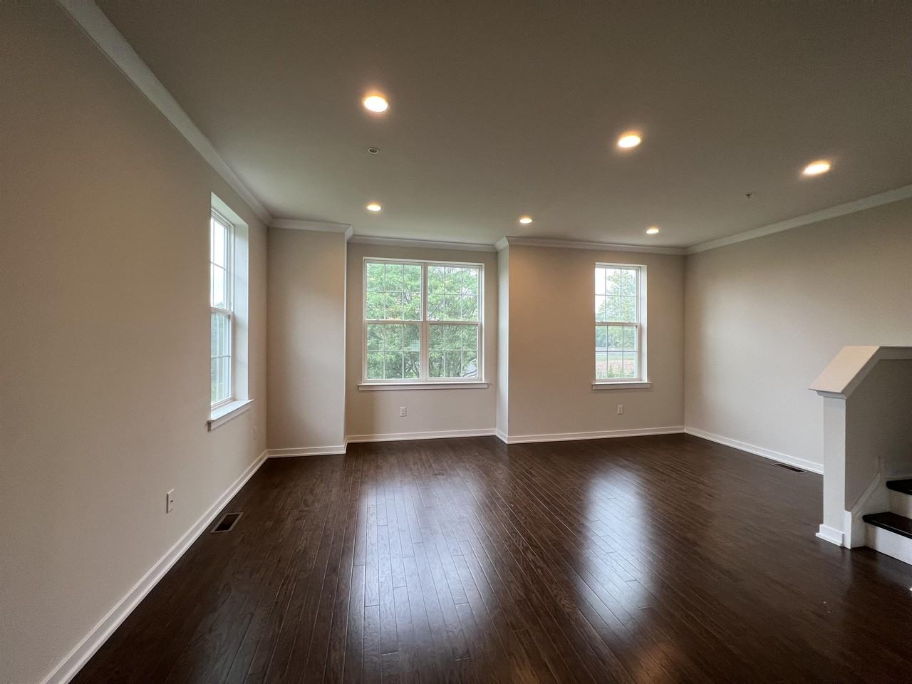 25 Jessop Ln #1 - Photo 3 of 18