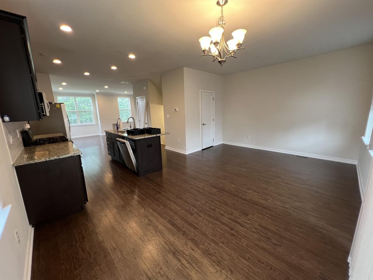 25 Jessop Ln #1 - Photo 5 of 18