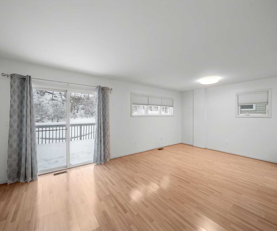 905 Wildt St - Photo 5 of 43