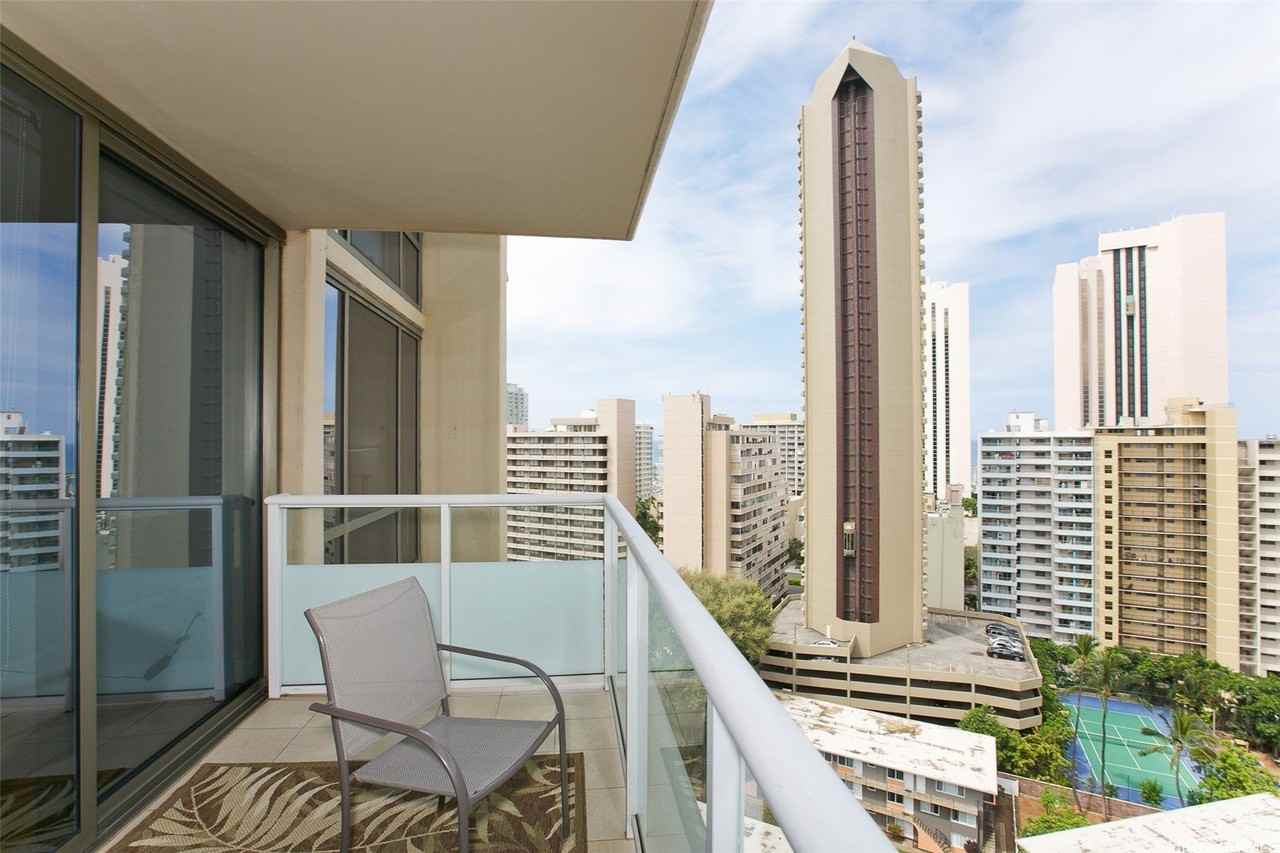 1551 Ala Wai Blvd Apt 1604 #1604 - Photo 3 of 19