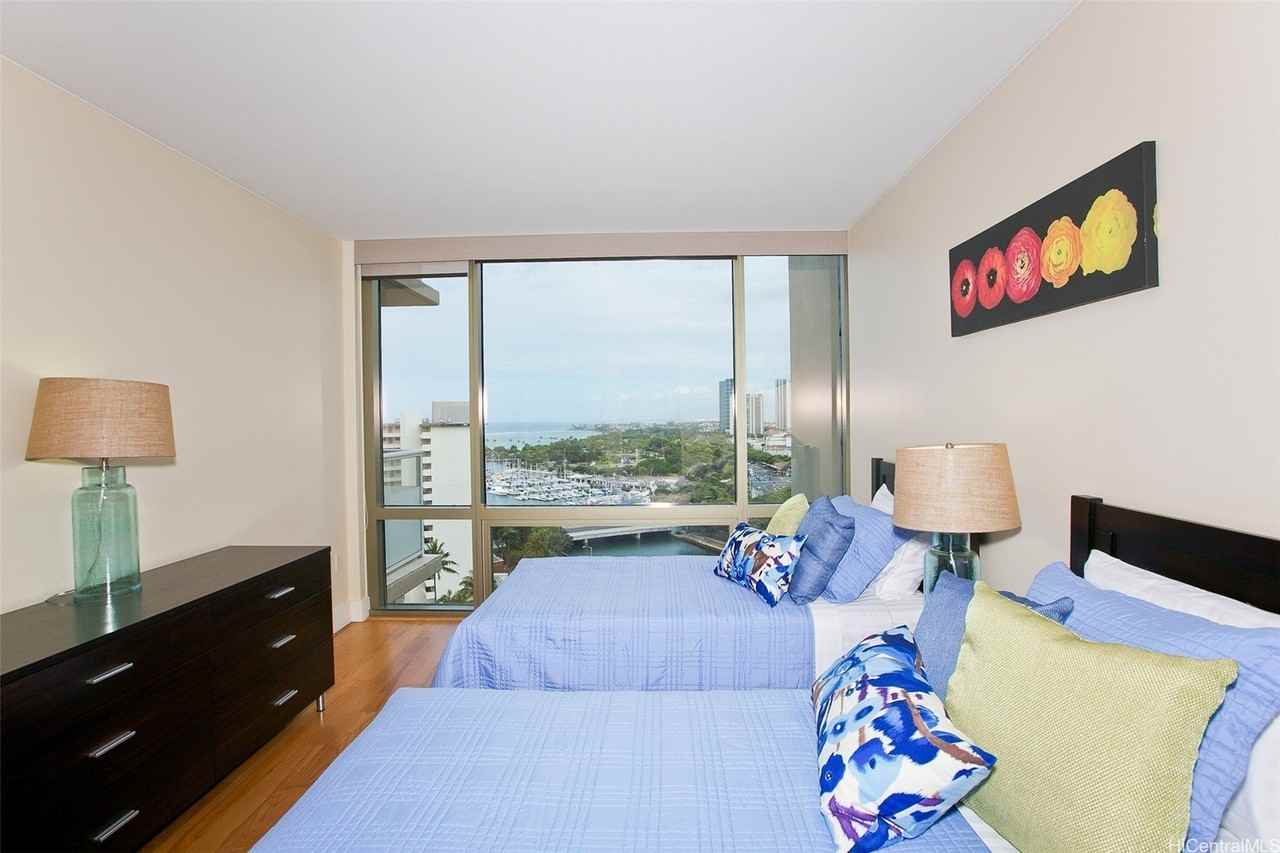 1551 Ala Wai Blvd Apt 1604 #1604 - Photo 5 of 19