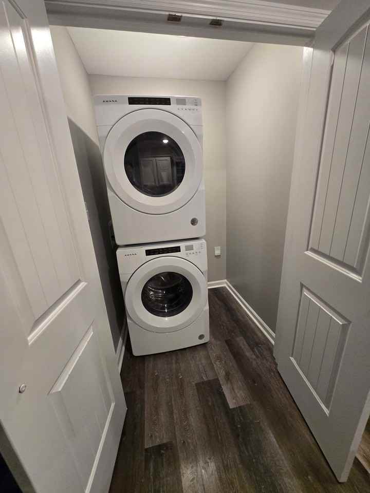 1045 Judah Bear Blvd #1 - Photo 5 of 10