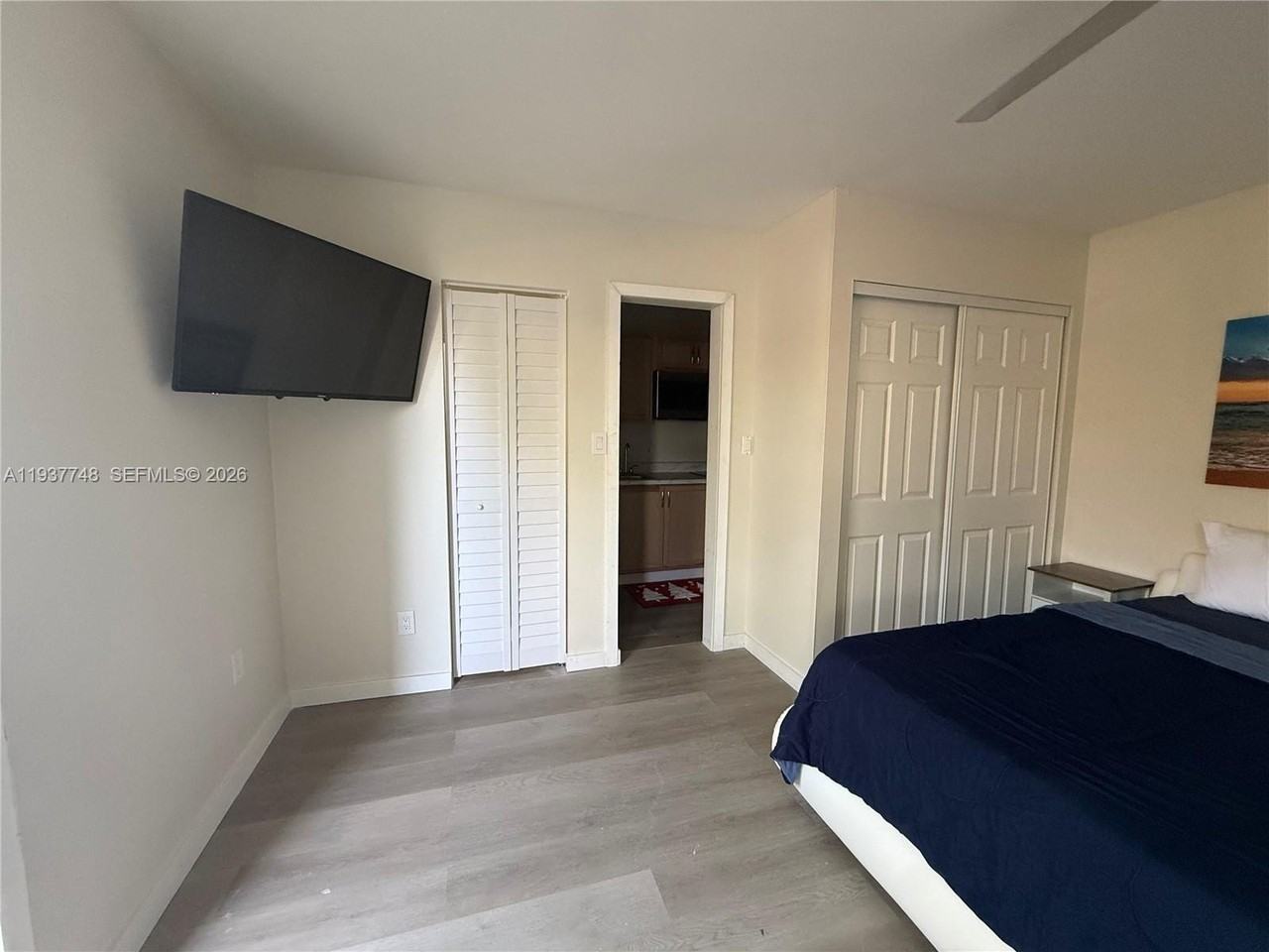 10785 Sw 26th St #A - Photo 5 of 9