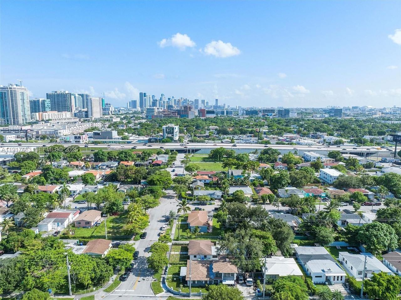 4020 Nw 1st Ave - Photo 2 of 8