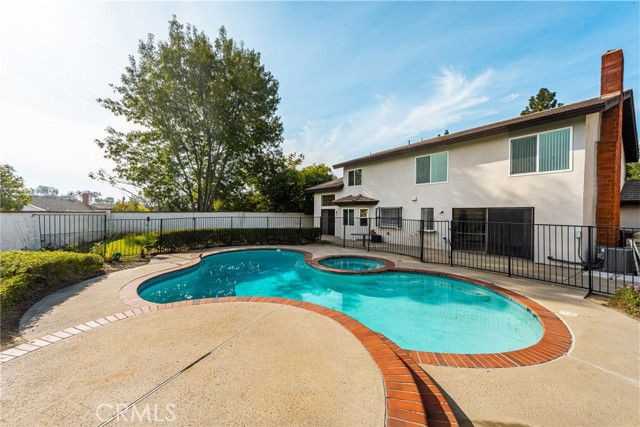 5130 Vista Montana - Photo 3 of 6