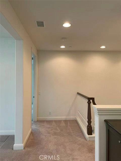 31 Swift - Photo 3 of 8