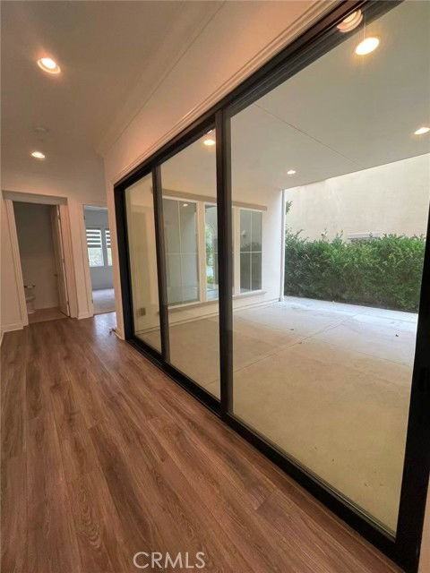 31 Swift - Photo 4 of 8