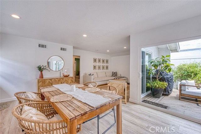 234 Prospect St - Photo 7 of 8