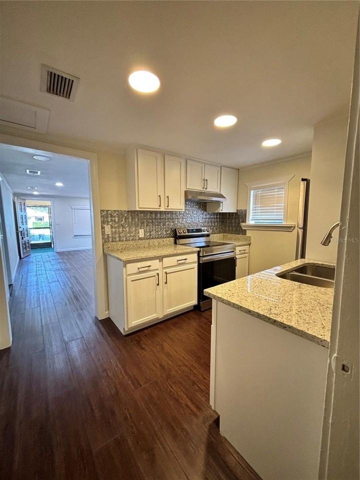 2511 Crawford Dr - Photo 6 of 8