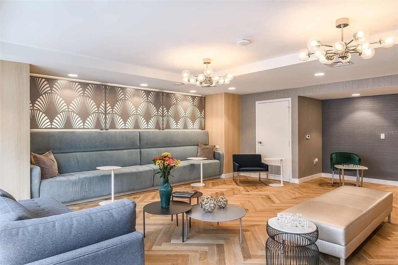 413 E Pine St - Photo 7 of 22