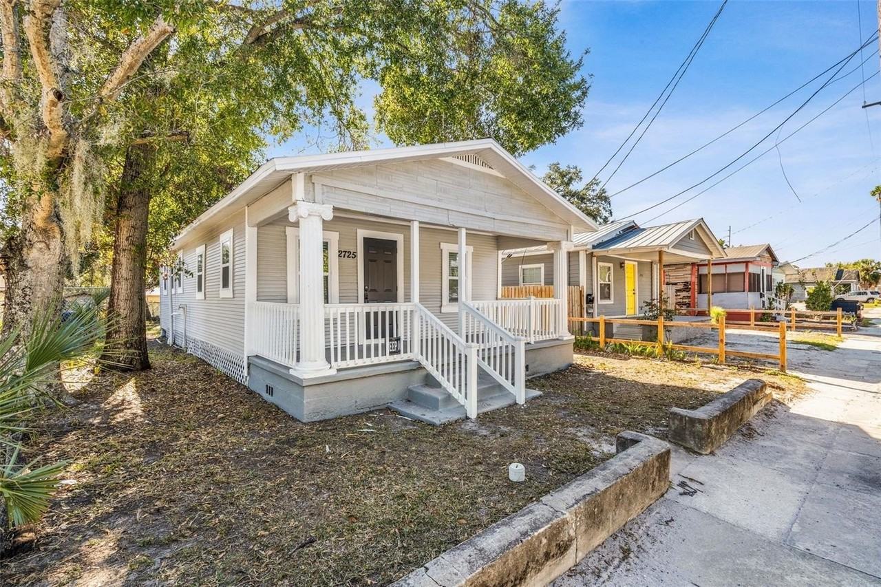 2725 E Columbus Dr - Photo 4 of 24