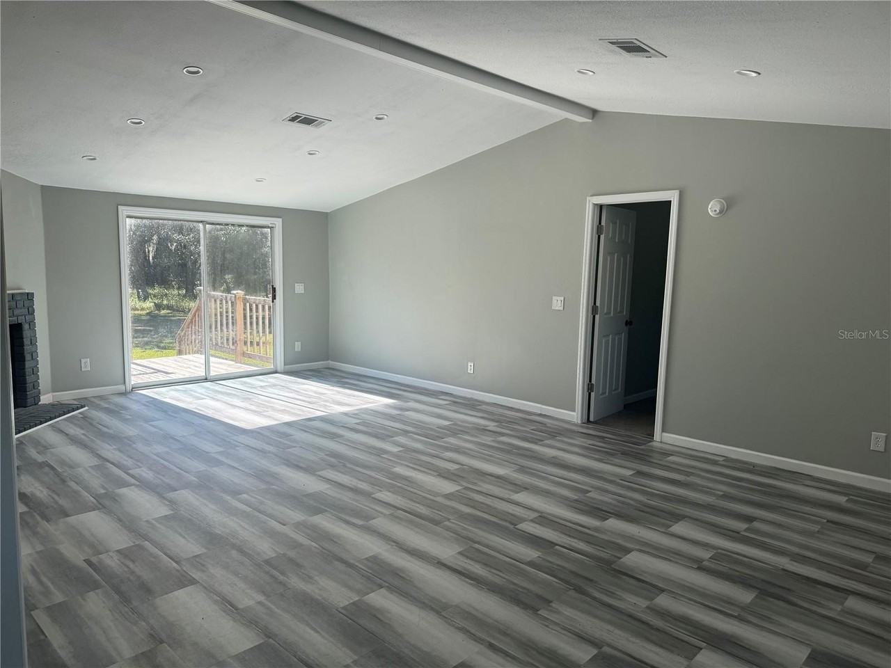 31326 Tyndall Rd - Photo 5 of 22