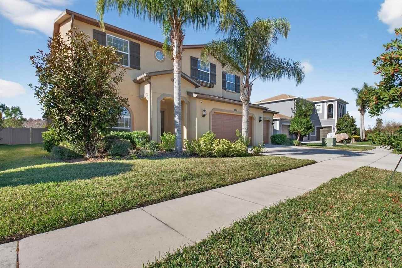 2589 Gwynhurst Blvd - Photo 5 of 50