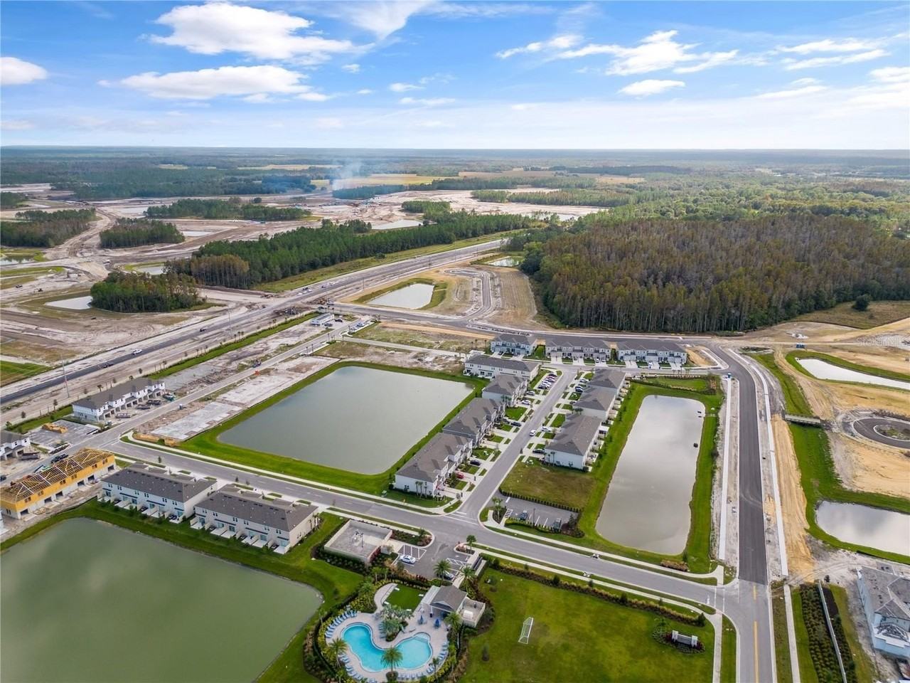 2415 Paravane Way - Photo 2 of 23