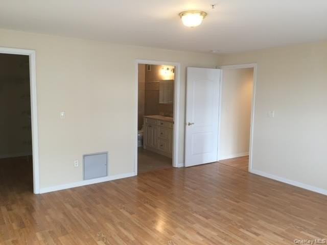 26 W Broadway Apt 301 #301 - Photo 4 of 27