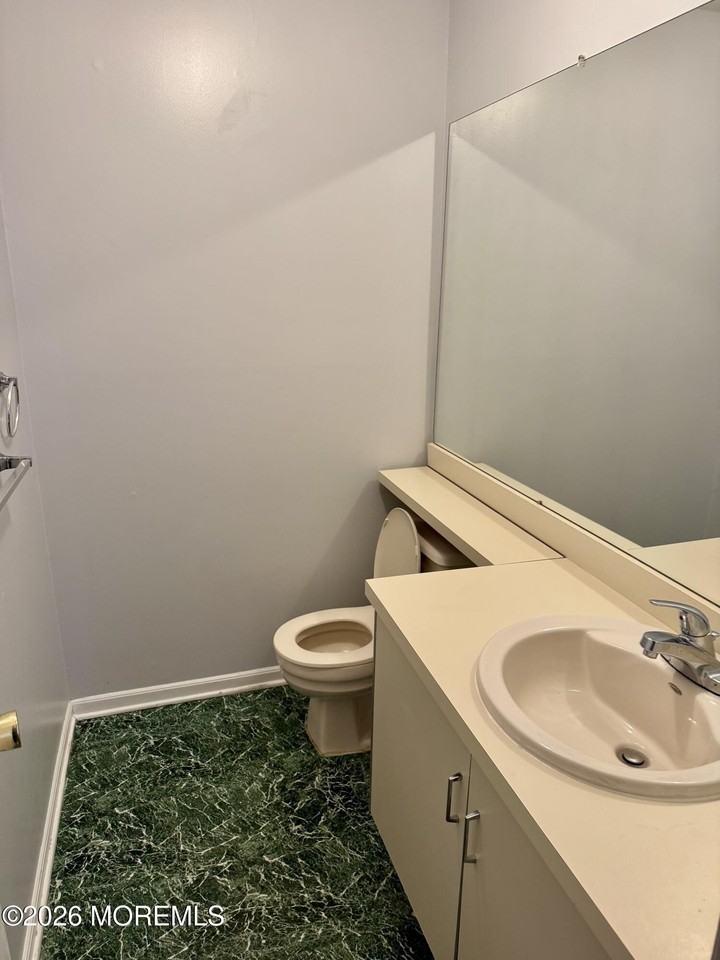 36 Upperbrook Ct - Photo 4 of 22