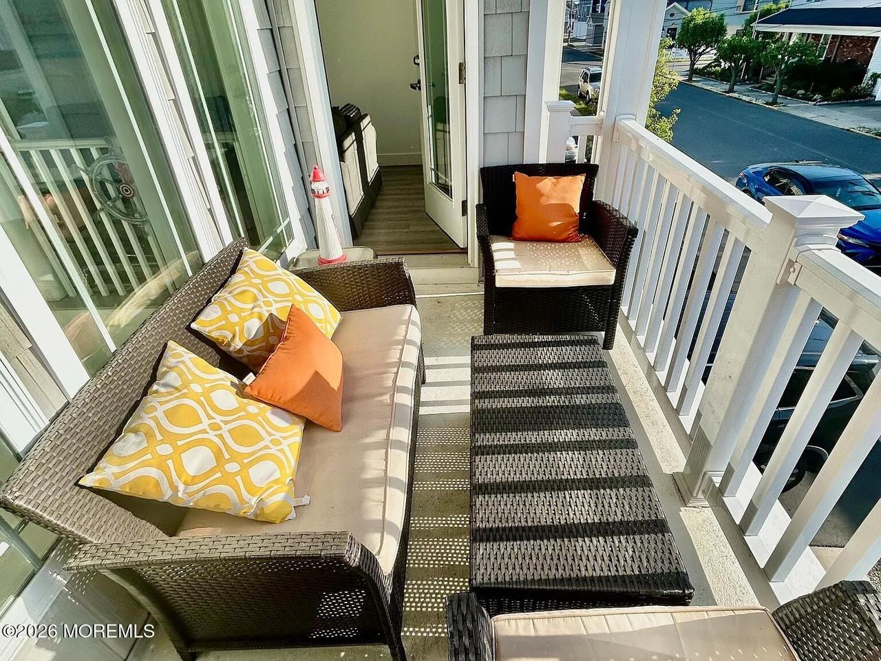 304C Barnegat Ave - Photo 5 of 11