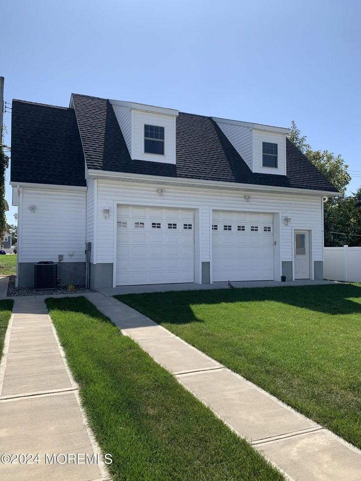 207 Brinley Ave Unit Rear #REAR - Photo 2 of 21